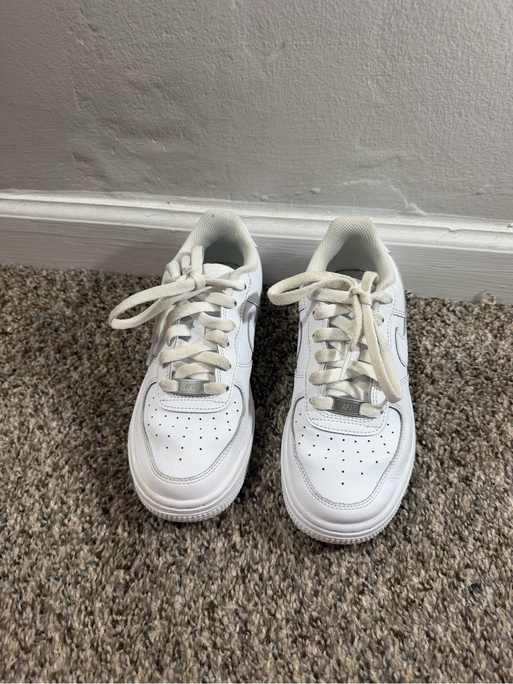 Nike Kids White Low-Top Sneakers with Lace-Up Closure